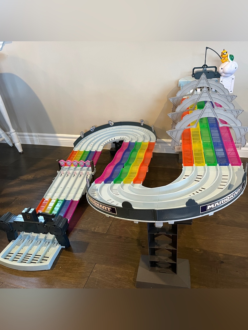 Hot Wheels Super Mario Kart Rainbow Road Track Set Works Lights Sounds Race Cars - Picture 12 of 16